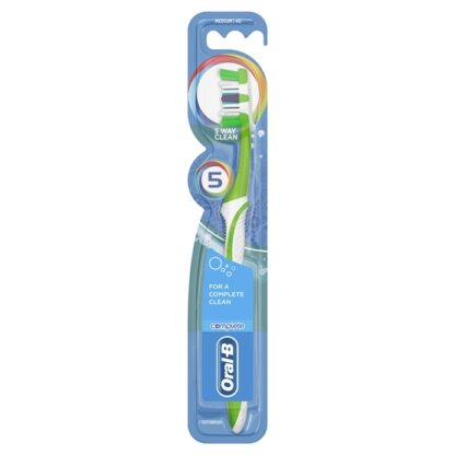 Oral-B Complete 5 Way Clean Medium Tandborste 1 st